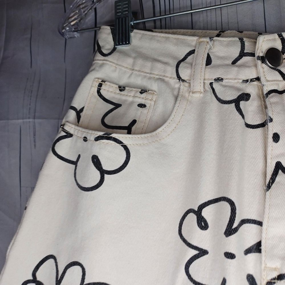 Floral Print Off White Boho Jeans - Picture 8 of 13